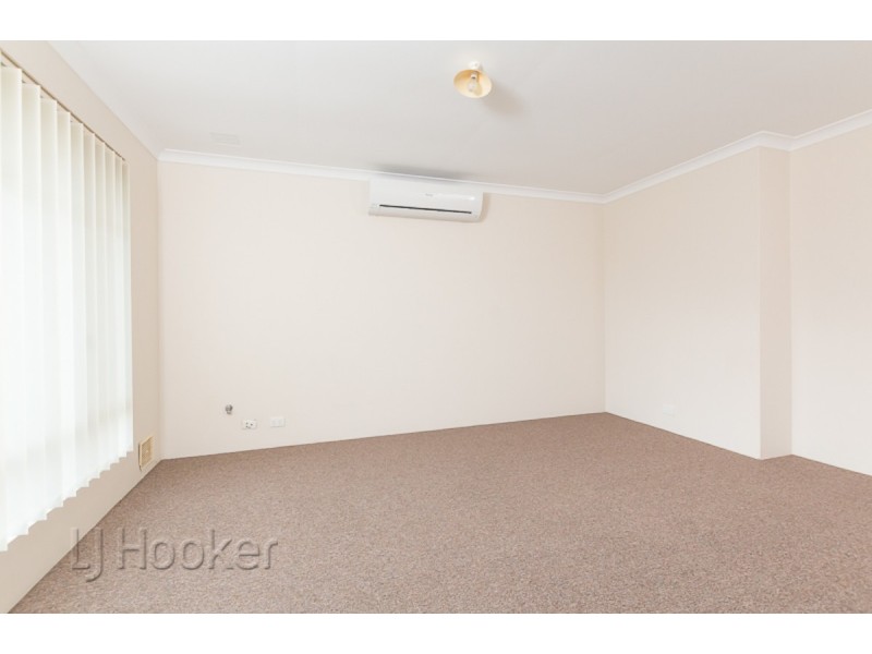 77 Parkland Drive, Warnbro WA 6169