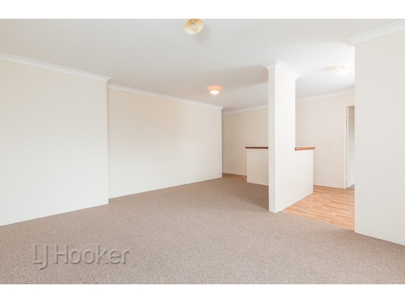 77 Parkland Drive, Warnbro WA 6169