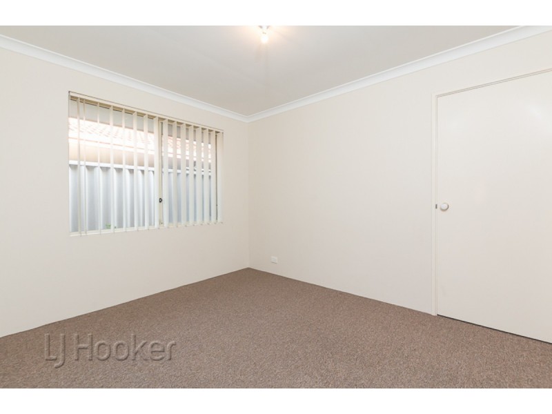 77 Parkland Drive, Warnbro WA 6169