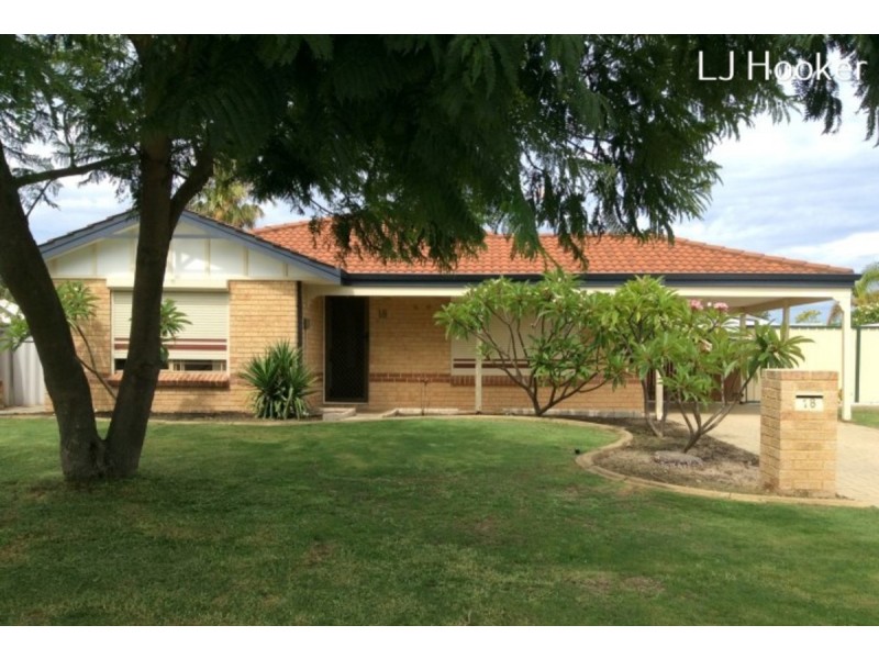 18 Castlerock Avenue, Waikiki WA 6169