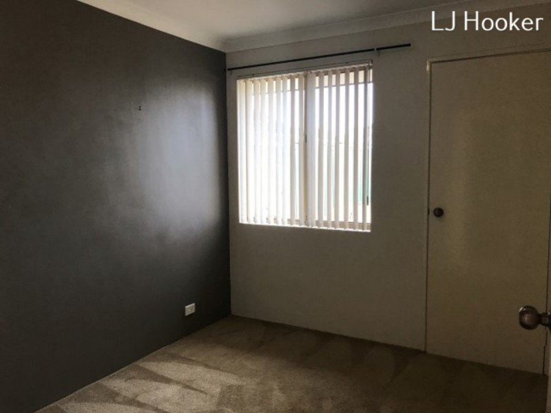 18 Castlerock Avenue, Waikiki WA 6169