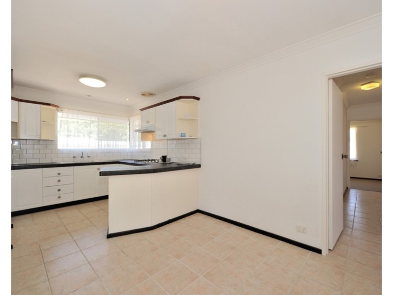99 Unnaro Street, Hillman WA 6168