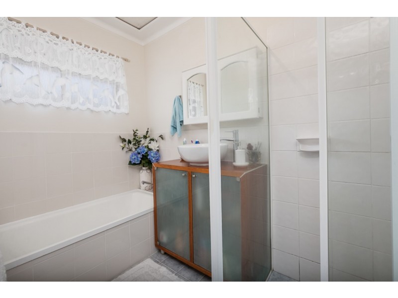 99 Unnaro Street, Hillman WA 6168