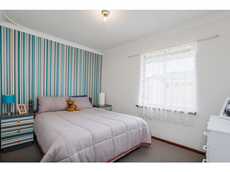 99 Unnaro Street, Hillman WA 6168