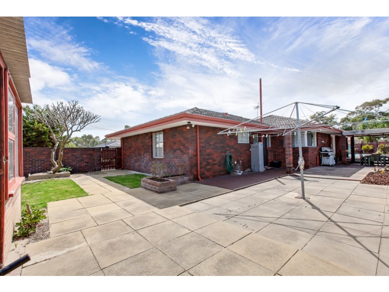 99 Unnaro Street, Hillman WA 6168