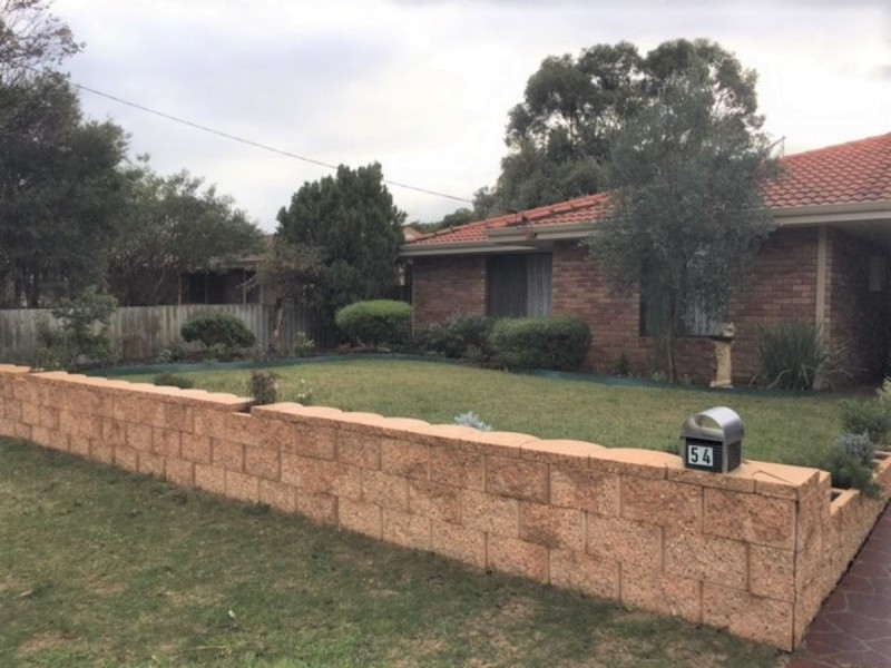 54 Haselmere Circus, Rockingham WA 6168