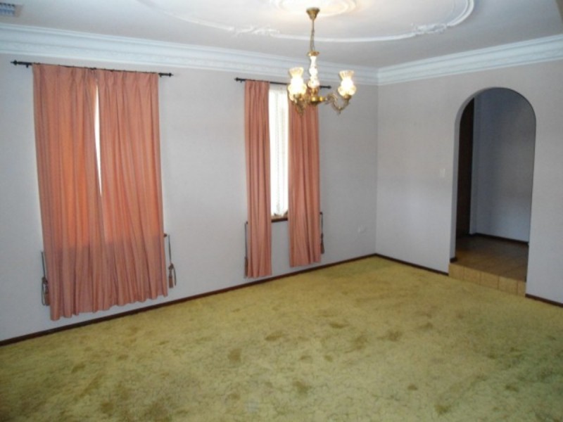 54 Haselmere Circus, Rockingham WA 6168