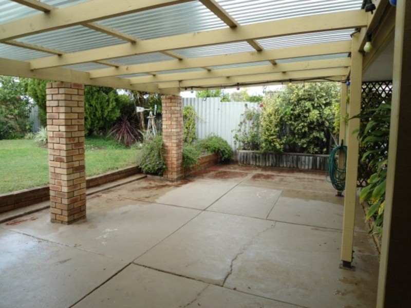 54 Haselmere Circus, Rockingham WA 6168