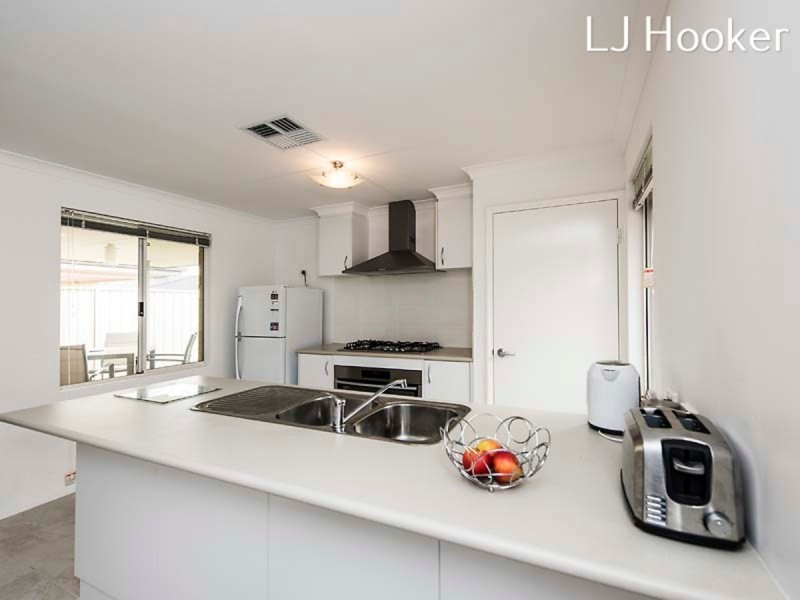 21 Molonglo Crescent, Baldivis WA 6171