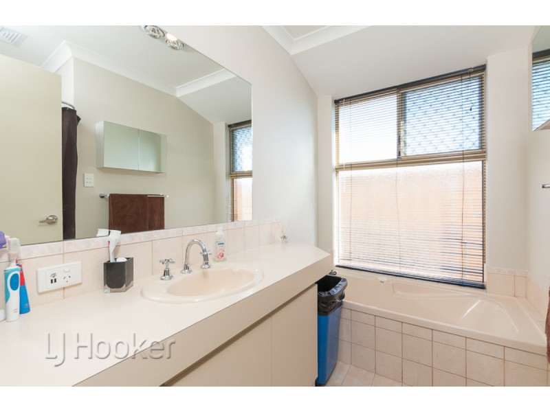 9 Caliso Court, Warnbro WA 6169