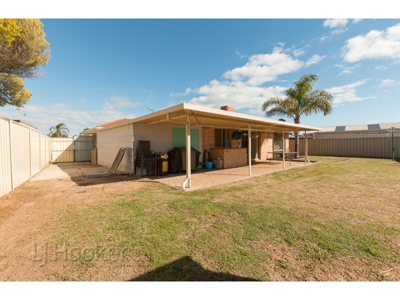 9 Caliso Court, Warnbro WA 6169