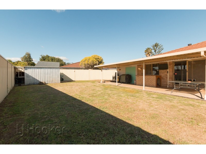 9 Caliso Court, Warnbro WA 6169
