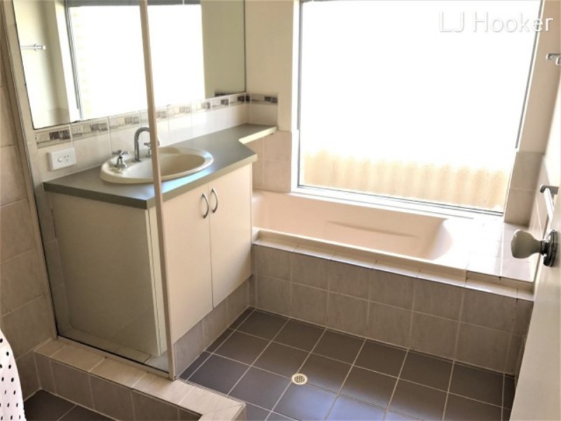 42 Kumarina Drive, Secret Harbour WA 6173