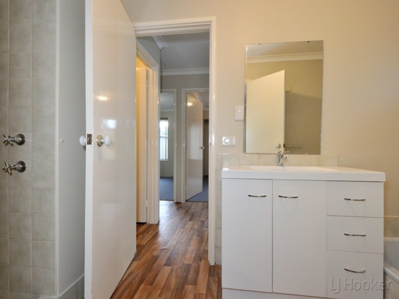13A Meadow Court, Cooloongup WA 6168