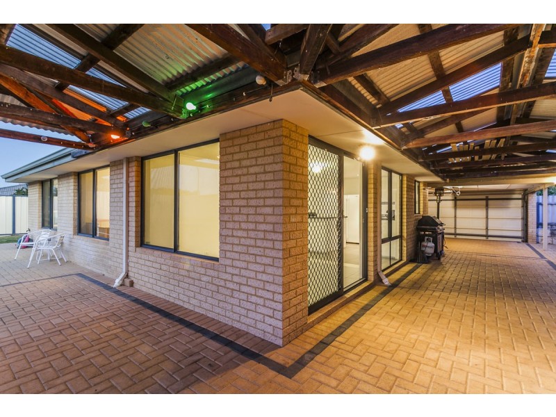 13 Armistice Way, Warnbro WA 6169