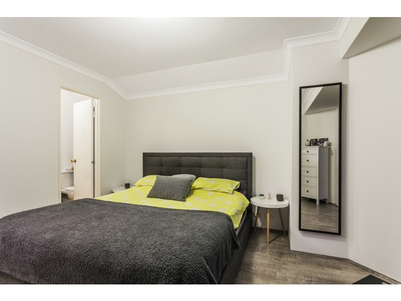 13 Armistice Way, Warnbro WA 6169