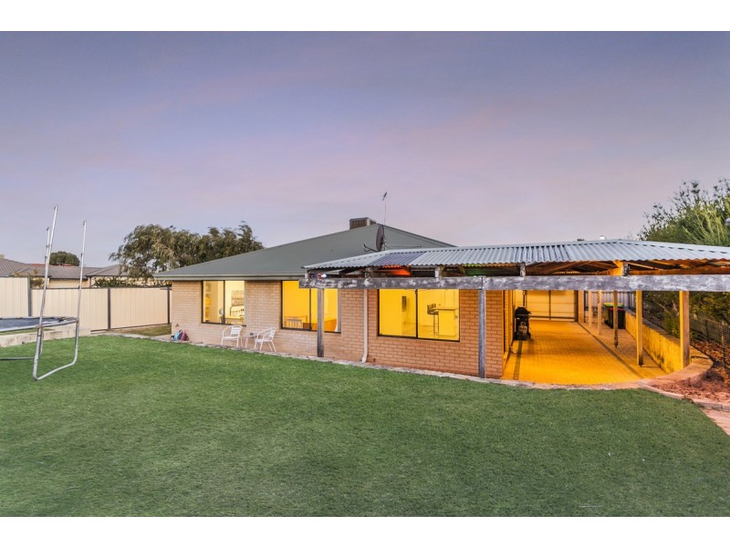 13 Armistice Way, Warnbro WA 6169