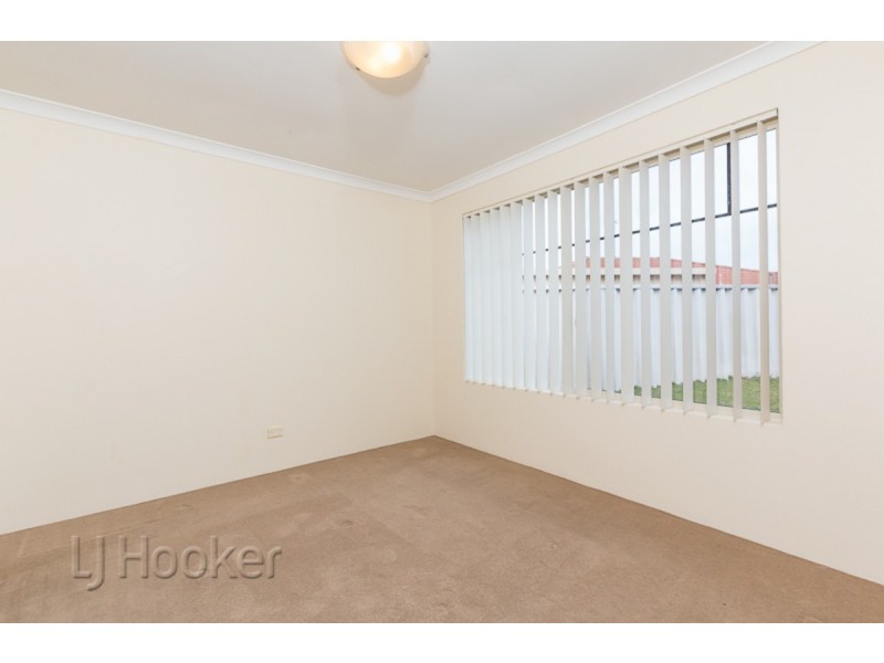 8 Stirling Close, Port Kennedy WA 6172