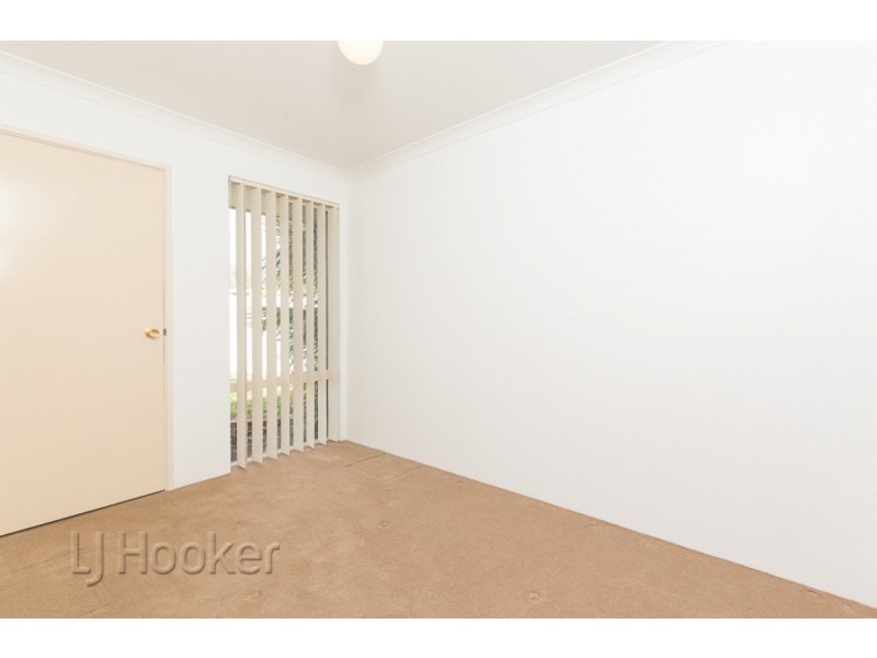 8 Stirling Close, Port Kennedy WA 6172