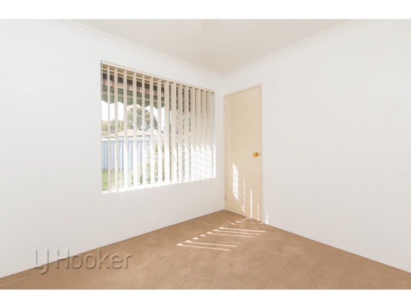 8 Stirling Close, Port Kennedy WA 6172