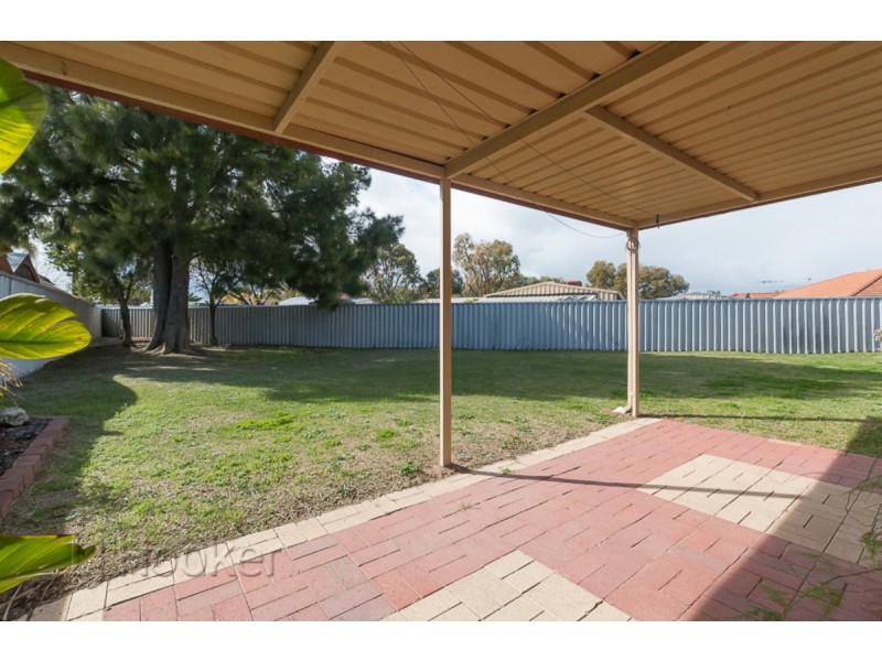 8 Stirling Close, Port Kennedy WA 6172