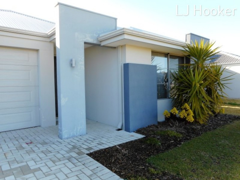 12 Jims Crescent, Secret Harbour WA 6173