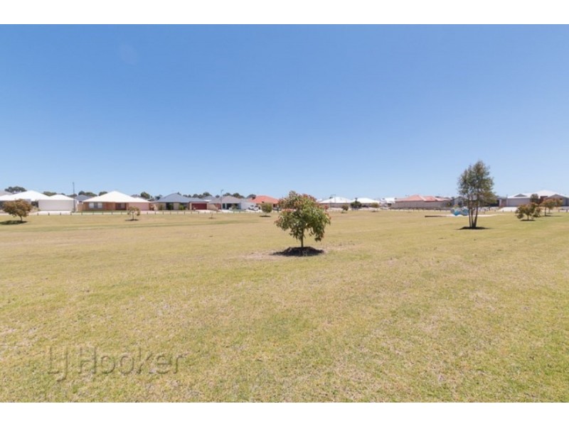 12 Jims Crescent, Secret Harbour WA 6173