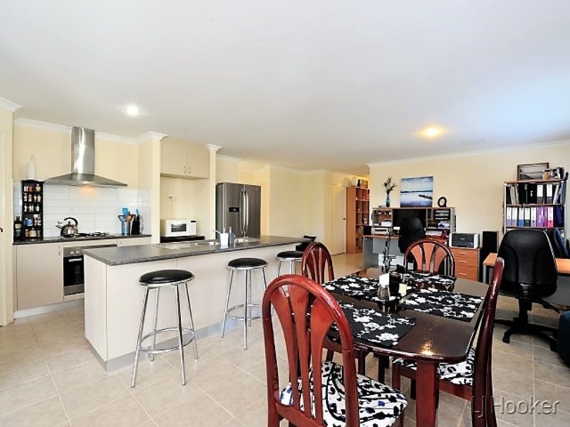 17 Mariposa Boulevard, Secret Harbour WA 6173