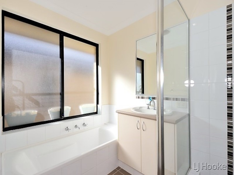 17 Mariposa Boulevard, Secret Harbour WA 6173