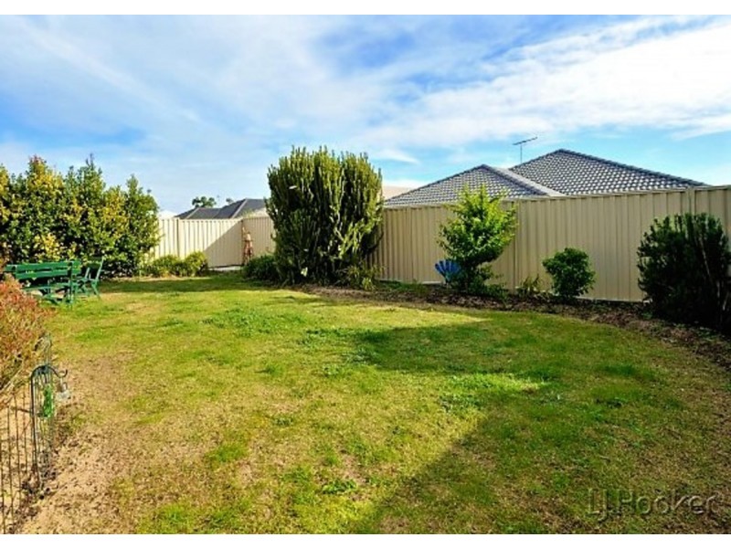 17 Mariposa Boulevard, Secret Harbour WA 6173