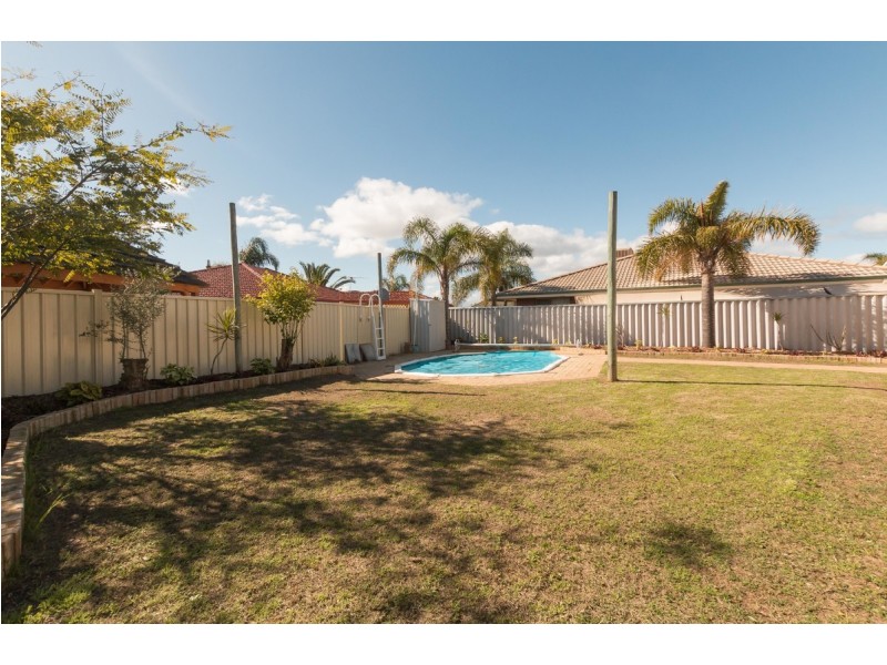 4 Glenelg Close, Warnbro WA 6169