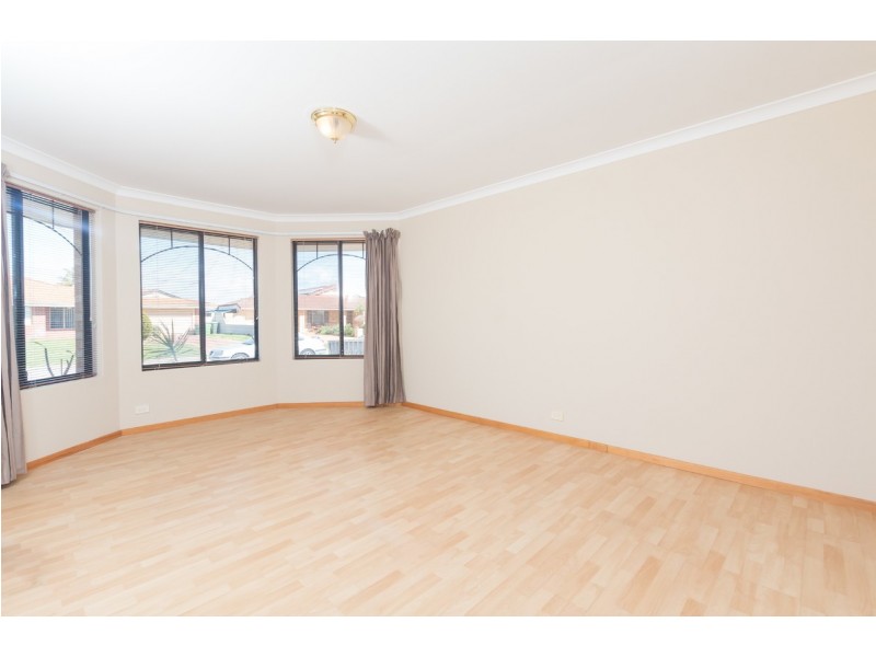 4 Glenelg Close, Warnbro WA 6169