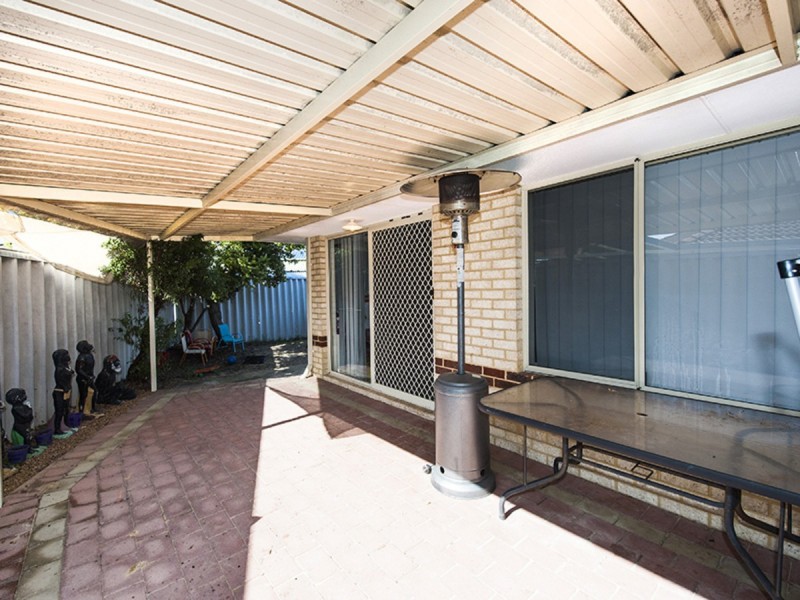 4 Raven Lane, Warnbro WA 6169