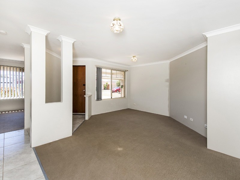 4 Raven Lane, Warnbro WA 6169