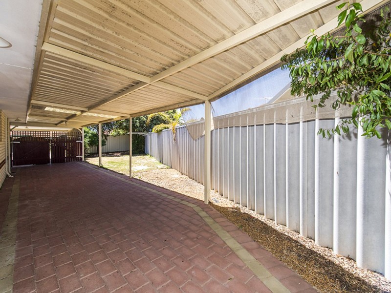 4 Raven Lane, Warnbro WA 6169