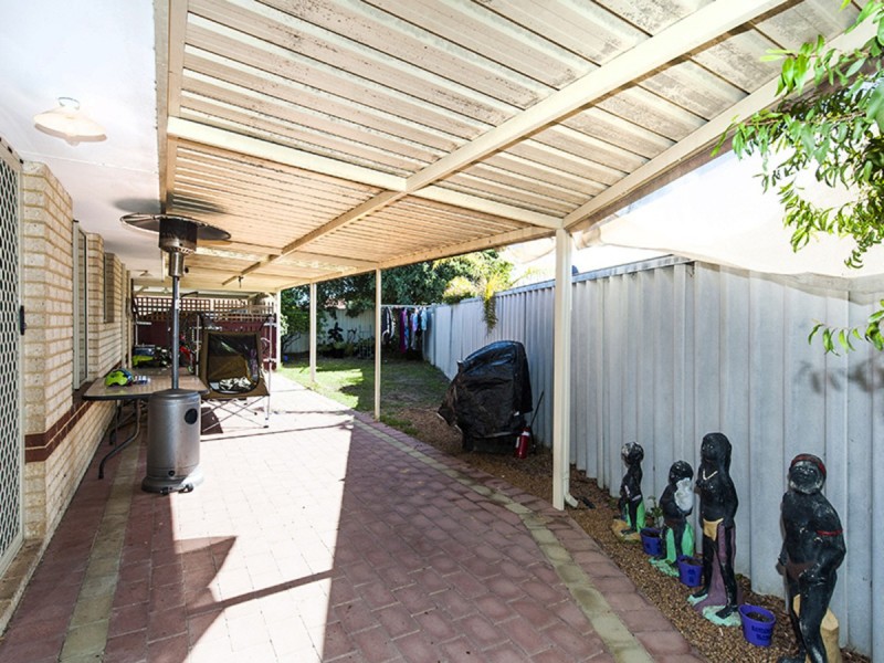 4 Raven Lane, Warnbro WA 6169