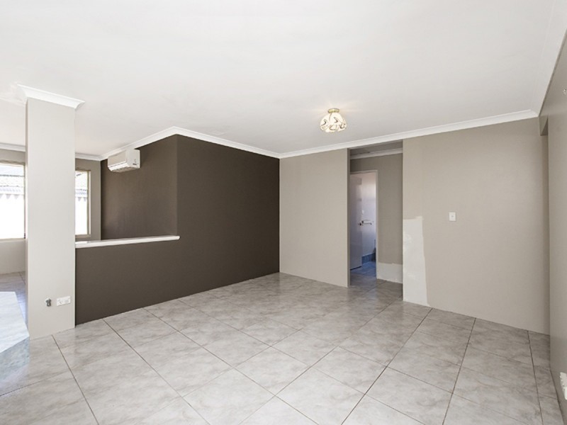 4 Raven Lane, Warnbro WA 6169