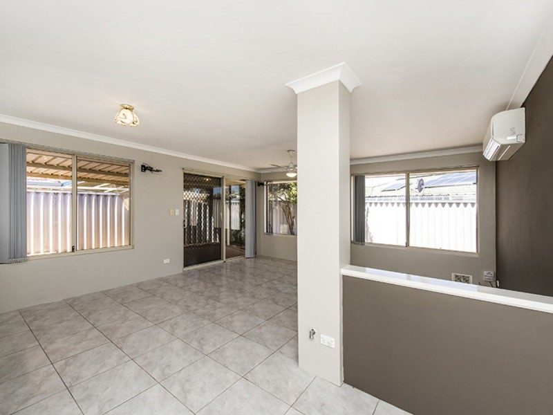 4 Raven Lane, Warnbro WA 6169