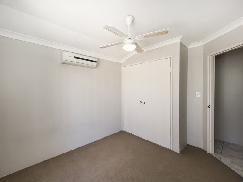 4 Raven Lane, Warnbro WA 6169