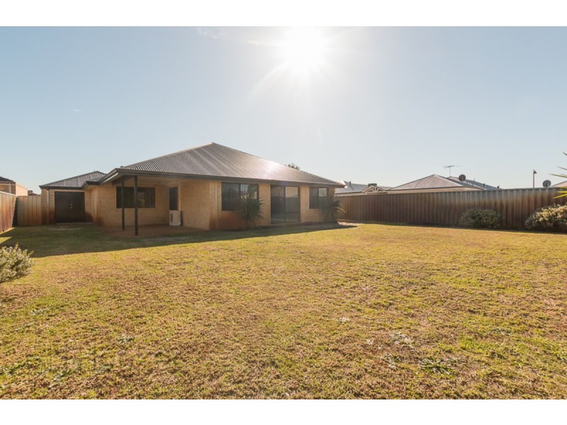 16 Starflower Way, Baldivis WA 6171
