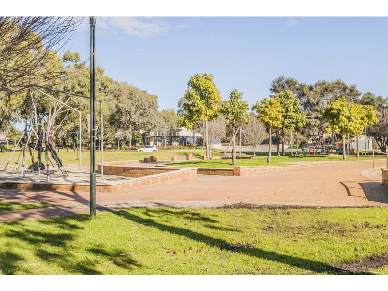 22 Rivergums Boulevard, Baldivis WA 6171