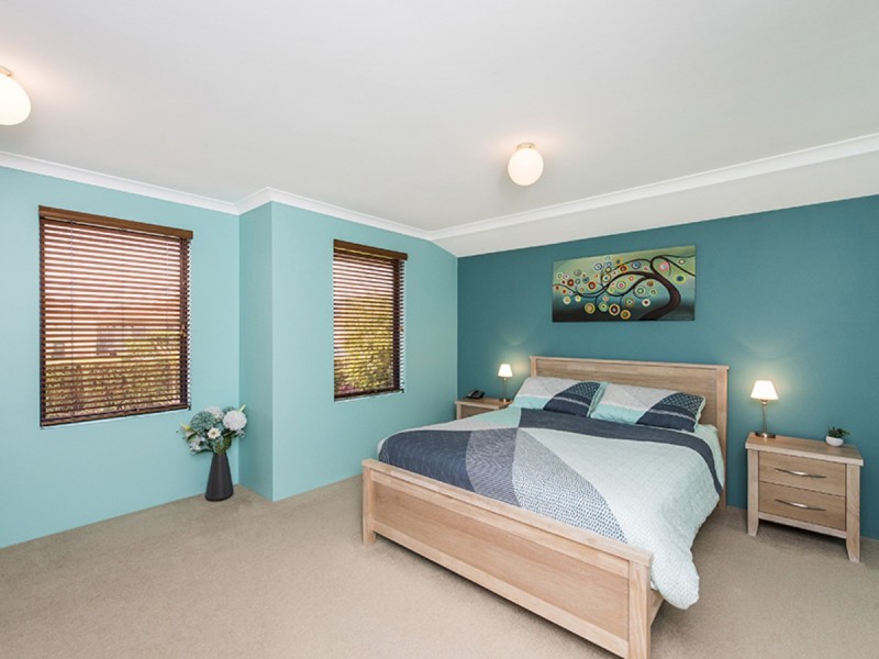 12 Boyle Avenue, Rockingham WA 6168