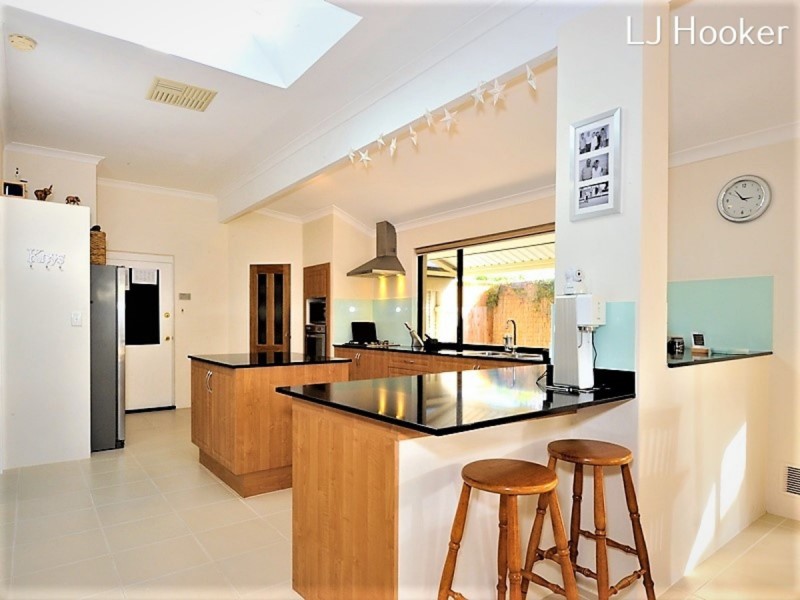 1 Rochefort Retreat, Port Kennedy WA 6172