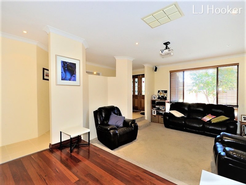 1 Rochefort Retreat, Port Kennedy WA 6172