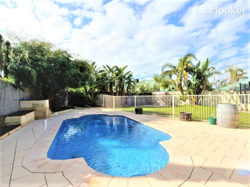 1 Rochefort Retreat, Port Kennedy WA 6172