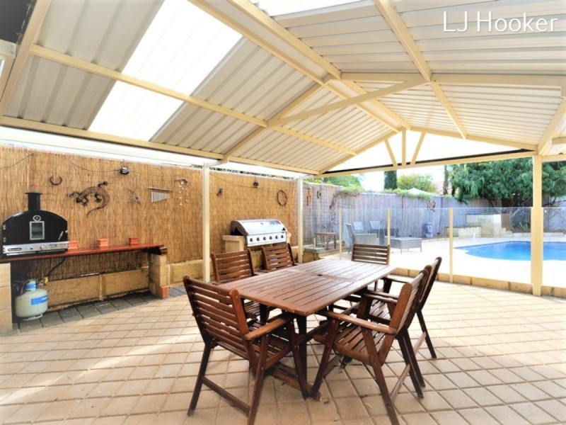 1 Rochefort Retreat, Port Kennedy WA 6172