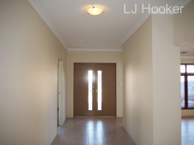 10 Harvest Chase, Madora Bay WA 6210