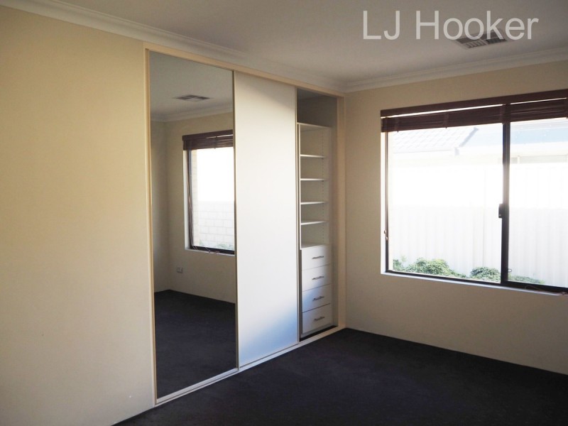 10 Harvest Chase, Madora Bay WA 6210