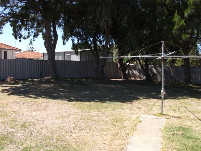 7 Fountain Court, Safety Bay WA 6169