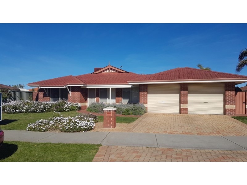 42 The Avenue, Warnbro WA 6169
